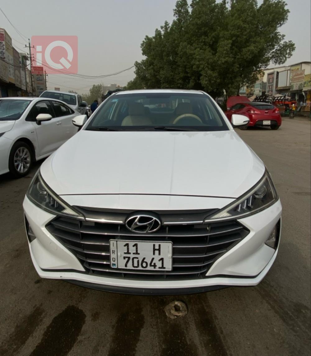 هیوندای ئەلەنترا